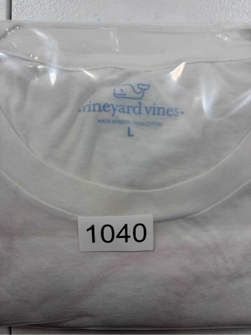 Vineyard Vines Baseball Whale Long Sleeve Tee (L) - Picture 7 of 7